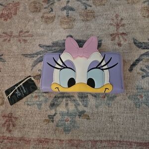 Loungefly Wallet Daisy